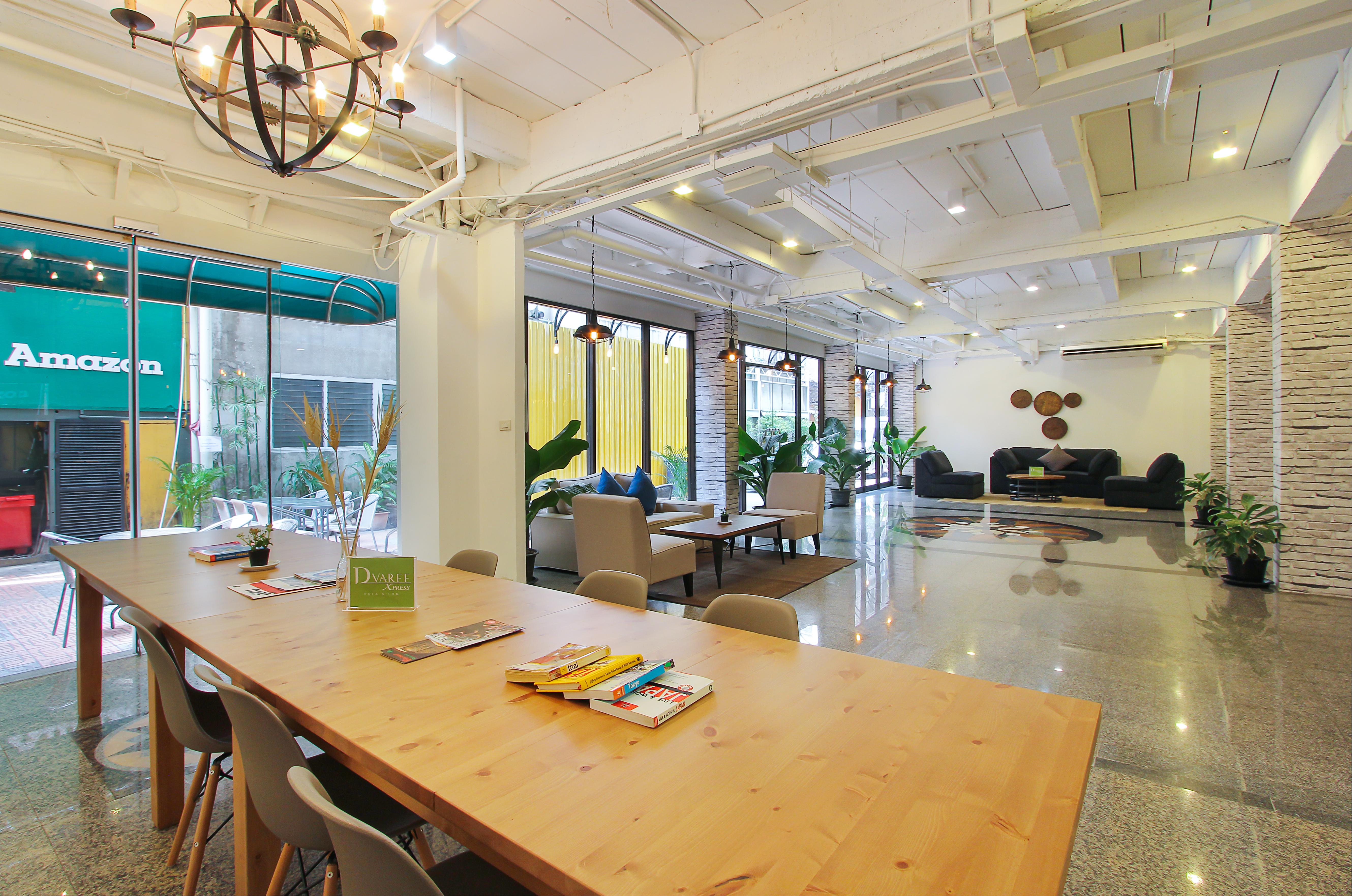 Pula Silom Hotel Bangkok Exterior photo