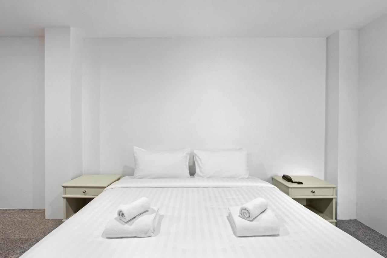 Pula Silom Hotel Bangkok Room photo